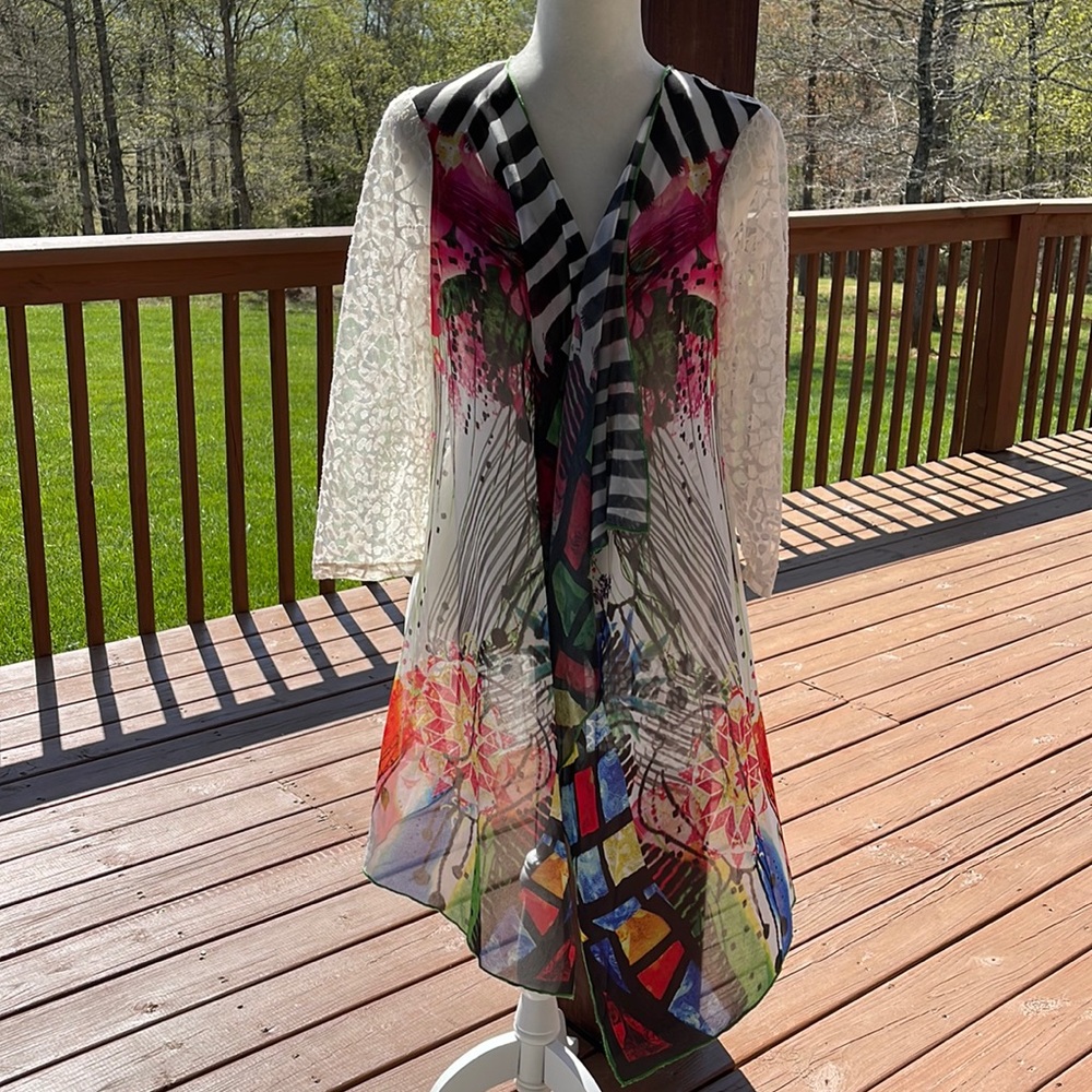 Ali Miles Top